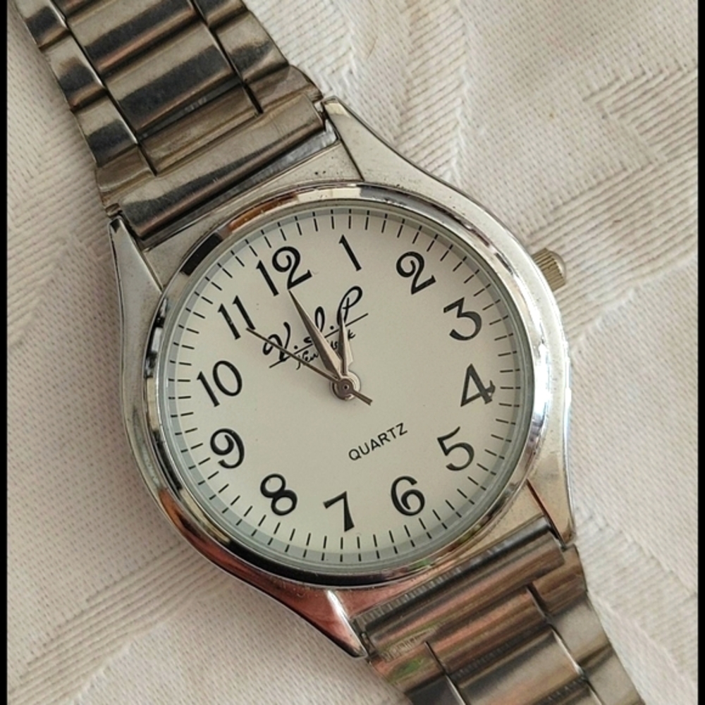 VIP New York Stainless Quartz Round Face Watch